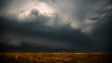 Viharos szél és zivatarok: kiadta a veszélyjelzést a meteorológia – térkép