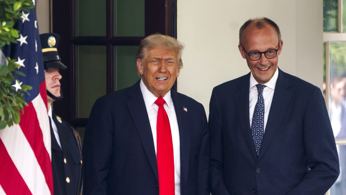 Egyre feszültebb a helyzet, Trump szerint Merz nem tudja, mit beszél