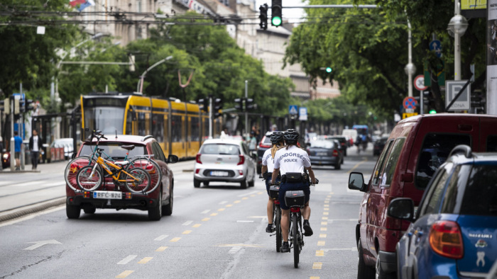 Így változhat a parkolás Budapest szívében