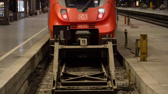 Vonatbeleset Németországban két sérülttel