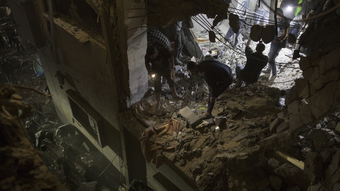 Rengeteg halálos áldozata van a Rafahot és Gázavárost ért bombázásnak
