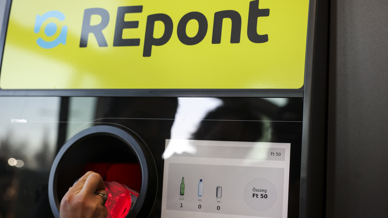 Rengeteg kifizetést érint, ami ma jön a palackvisszaváltásban
