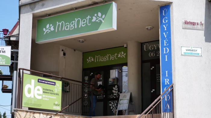 Vége egy banknak Magyarországon, ez vár az ügyfeleire