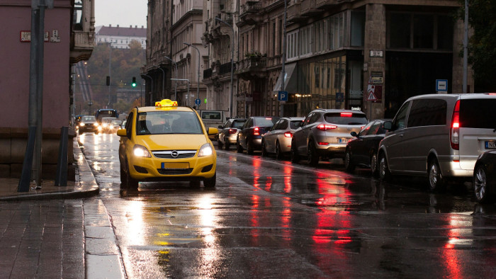 Két kellemetlen meglepetést is hoz a keddi időjárás