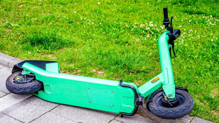 E-rolleres okozott horrorbalesetet Óbudán – bejelentést tett a polgármester