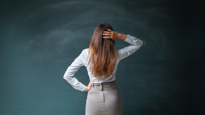 Rendkívüli tanárpénz – a KSH-számok korrekciója miatt vált szükségessé a bruttó 152 ezer forintos juttatás