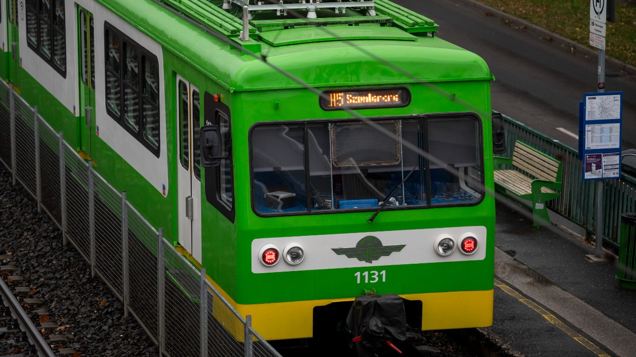 Meghalt a tinédzser, akit a héten gázolt el a HÉV