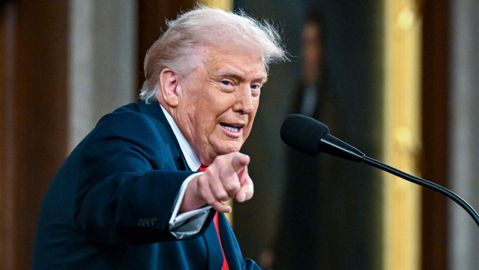 „Papírtigris a NATO, ezt Putyin is tudja” – Donald Trump az amerikaiak kilépését fontolgatja