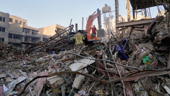 Néhány magyar már kijutott a háborús térségből – az iráni háború keddi hírei percről percre
